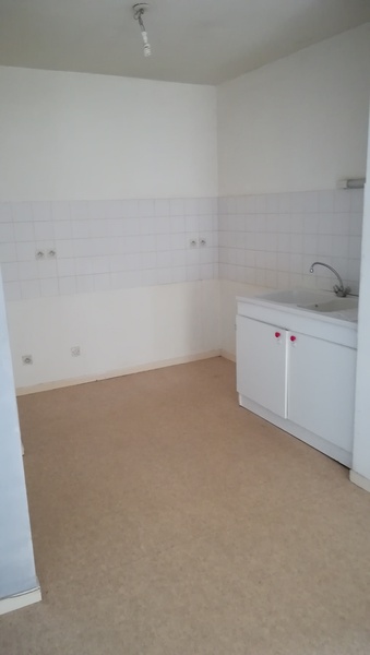 Appartement de type 3 PLACE AUX SABOTS à Langeac