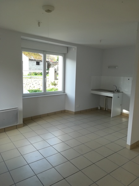 APPARTEMENT DE TYPE 1 RDC VARENNE A FERRUSSAC