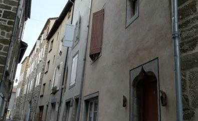 MAISON DE BOURG DE TYPE 4