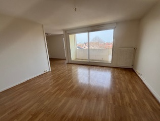 Appartement T4bis  Quai Ville Gozet à Montluçon