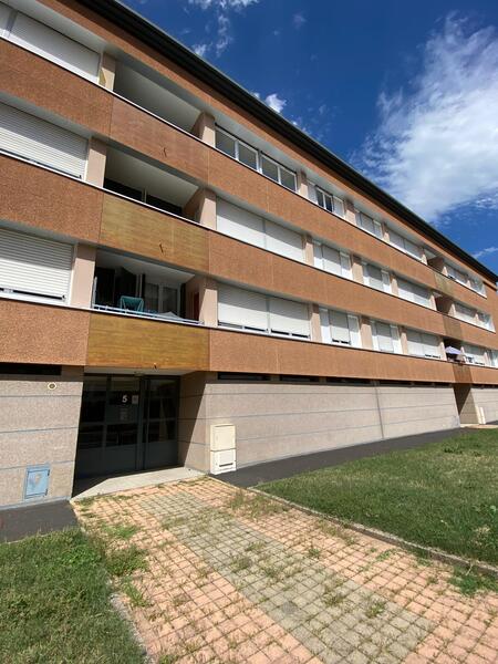 Appartement 5 pièces 93 m² · à Issoire · 93 m² · 479 €/mois