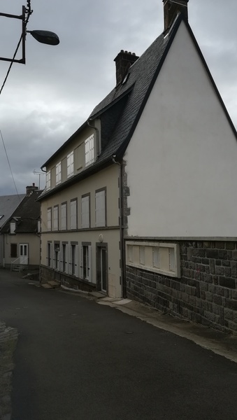 Appartement à La Tour-d'Auvergne